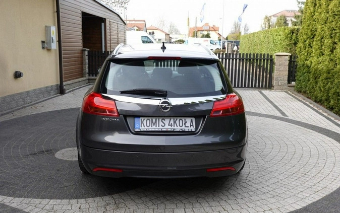 Opel Insignia cena 24900 przebieg: 215000, rok produkcji 2009 z Zakroczym małe 232